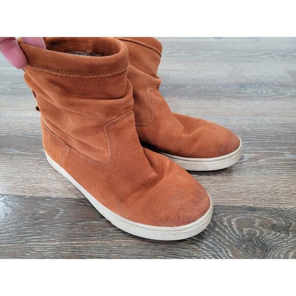 OluKai Womens Boots Size W 7 Brown Suede Laces Slouch‎ Ankle Fashion Boots - Picture 1 of 6
